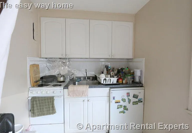 48 Kirkland St — Photo 8