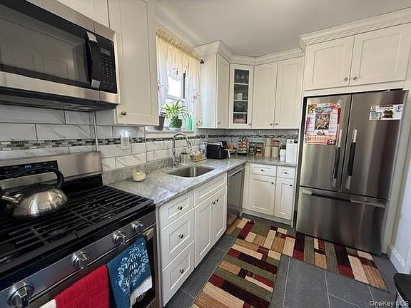 4th image of 131-03 233 rd Road #upper