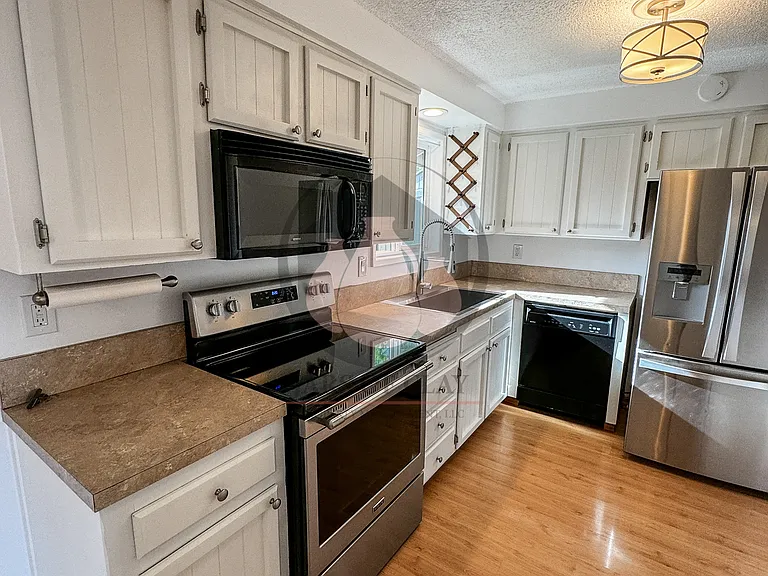 4934 Nina Ave SE — Photo 3