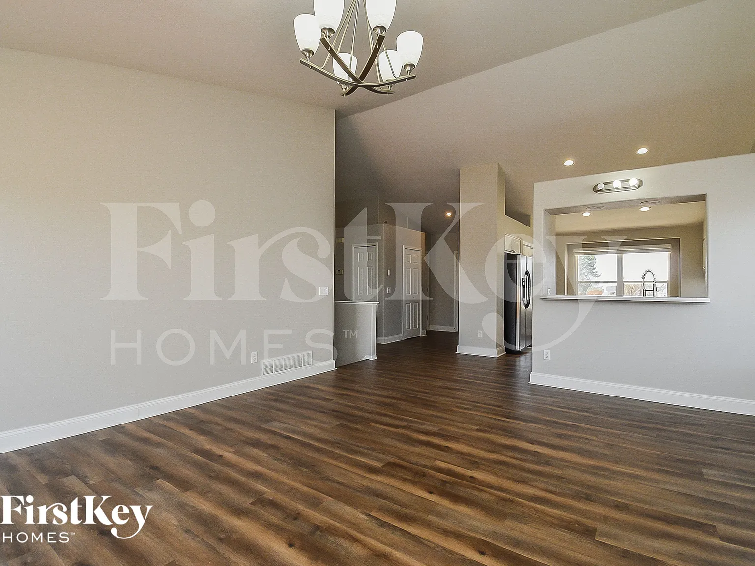 4 bed, 3.0 bath, 2593 sqft, $2,500 — Photo 4
