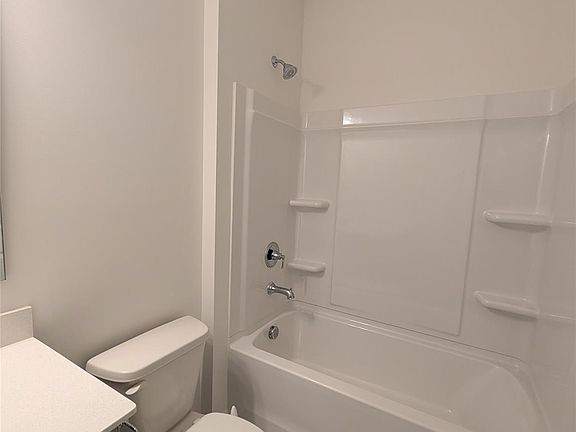 4th image of 2668 Clipper Ct NW