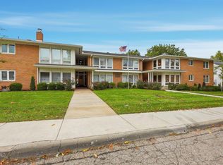 1225 SW Lakeside Dr, Topeka, KS 66604