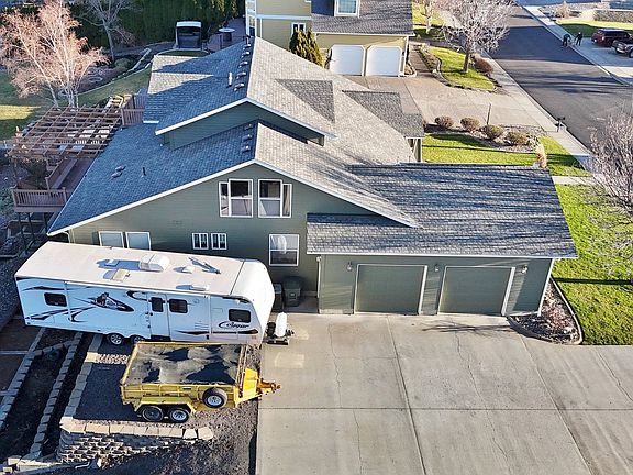 4th image of 1780 SW 18th St