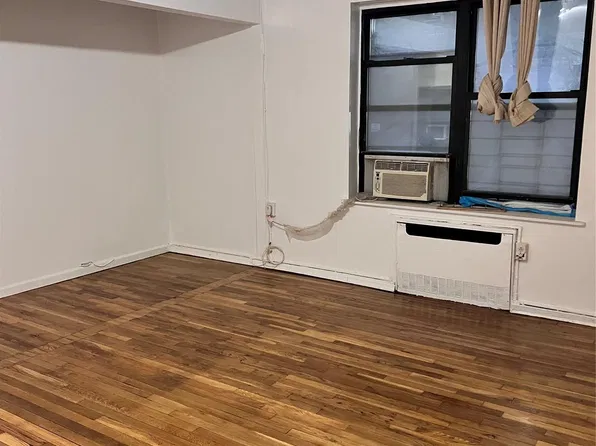 44-10 Macnish Avenue #1B, Elmhurst, NY 11373
