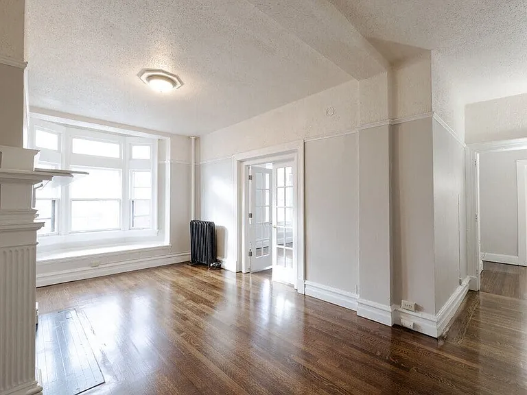 Caldwell Apartments — Photo 10