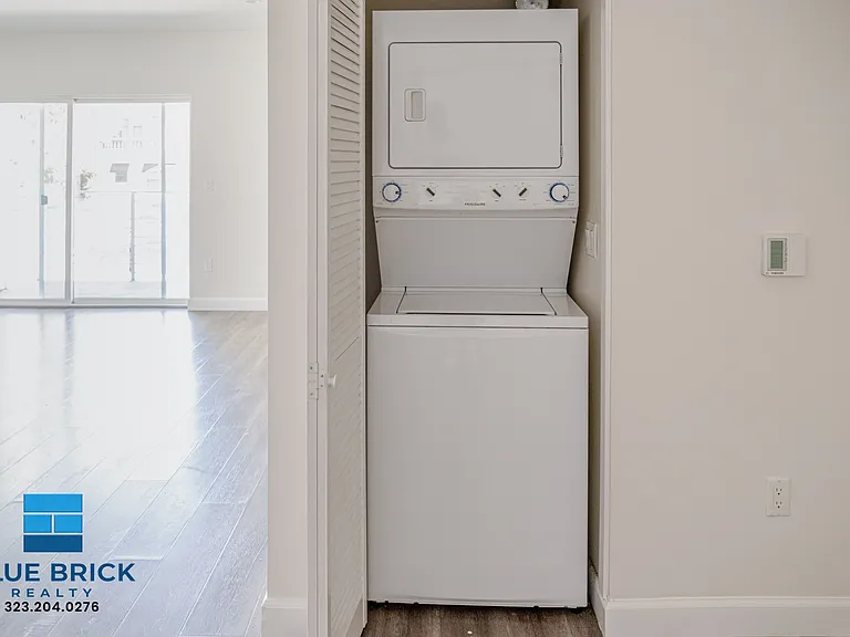 4305 Laurel Canyon Blvd #202A — Photo 6