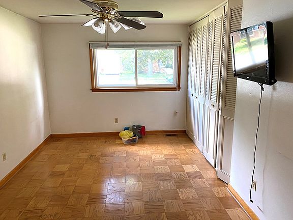 2nd image of 2238 Ponder Pl