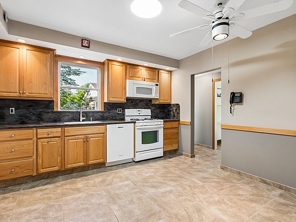 4th image of 186 W Northfield Rd