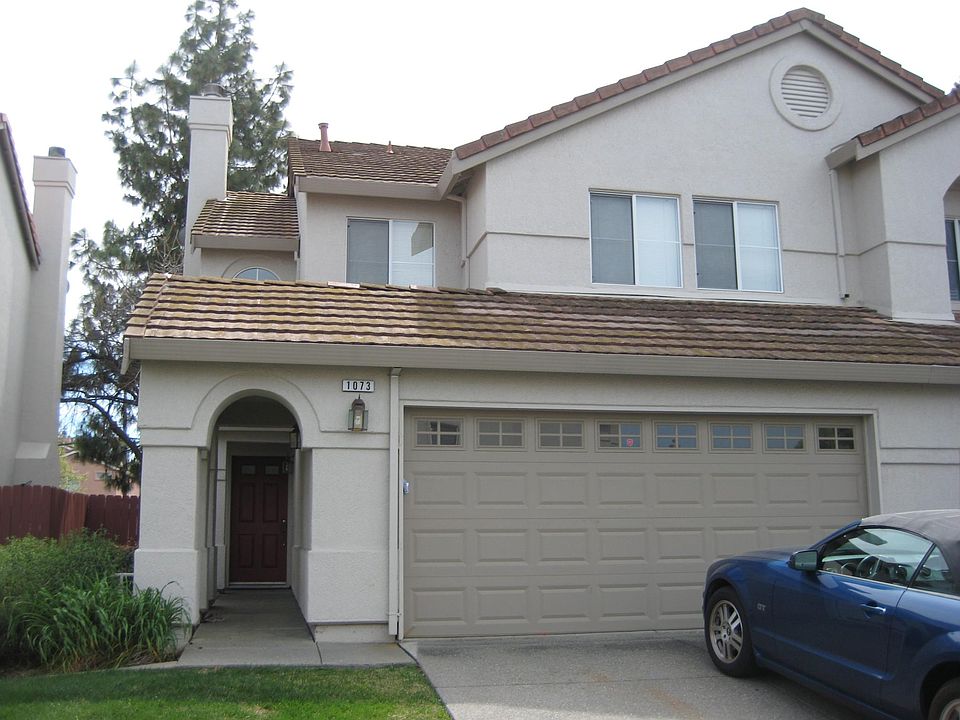 1073 Syracuse Circle