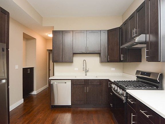 3rd image of 2637 W Potomac Ave #3
