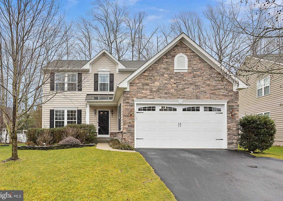 1st image of 32260 Overlook Ct