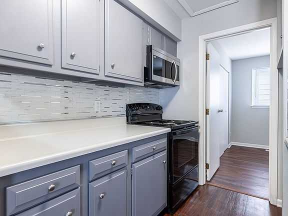 2nd image of 314 Kenbrook Dr #322-1