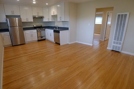 2nd image of 1128-1130 Bancroft Way #3