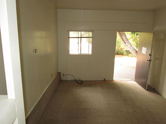 5th image of 451 Ramona Dr #C