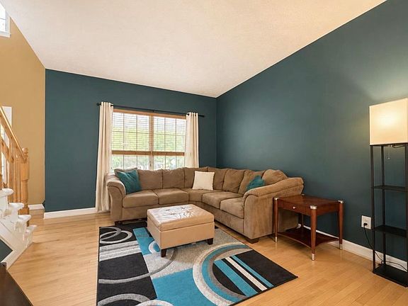 3rd image of 3029 Marsh Crossing Dr
