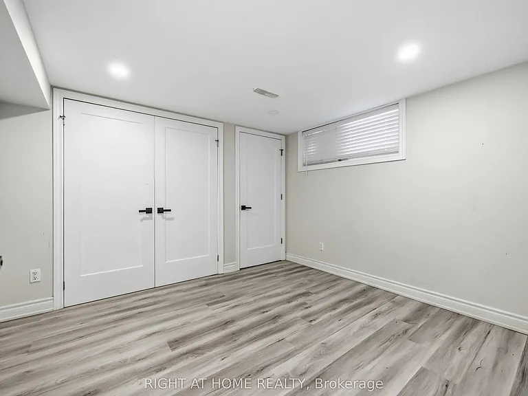 1 Mozart Ave — Photo 35