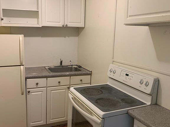 2nd image of 92 Main St #2