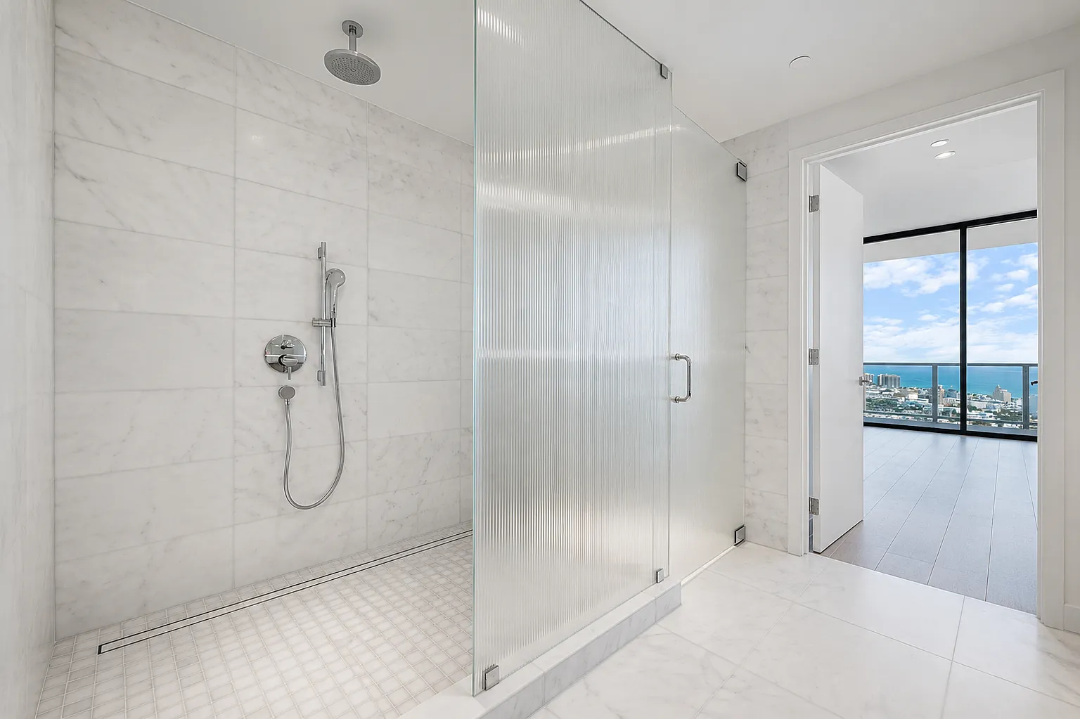 2 bed, 2.5 bath, 1430 sqft, $16,000 — Photo 3
