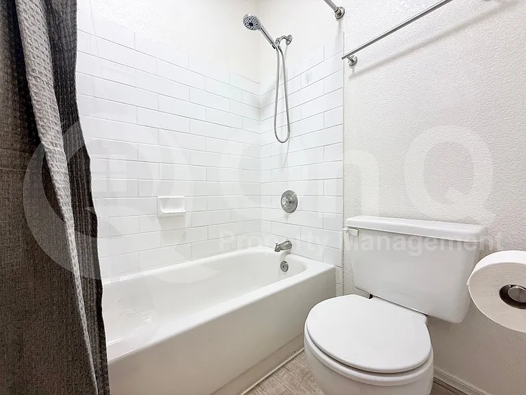 500 N Roosevelt Ave #87 — Photo 15