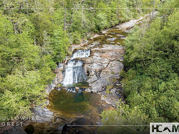 4th image of 310 Mount Admire Road