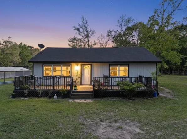 461 Trails End Dr, Cleveland, TX 77328