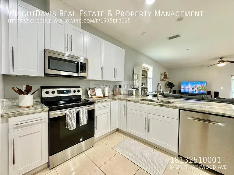 8424 N Packwood Ave — Photo 7