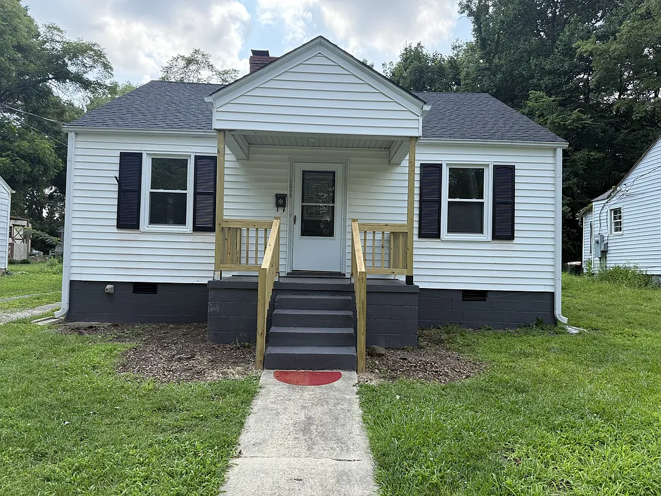 1302 Highland Ave