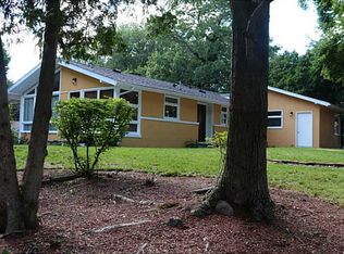 111 Metropolitan Ave, Cranston, RI 02920