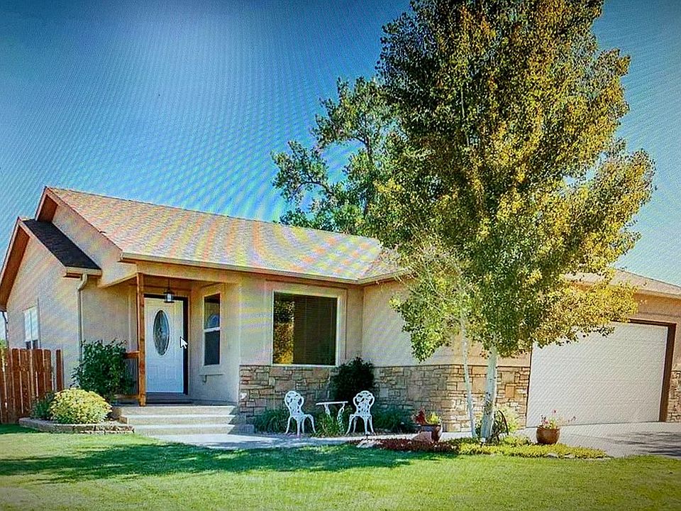 1st image of 380 Vista Valley Dr
