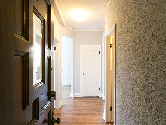3rd image of 315 Park View Ter APT 405
