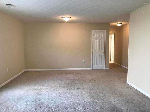 5th image of 238 Shady Glen Cir