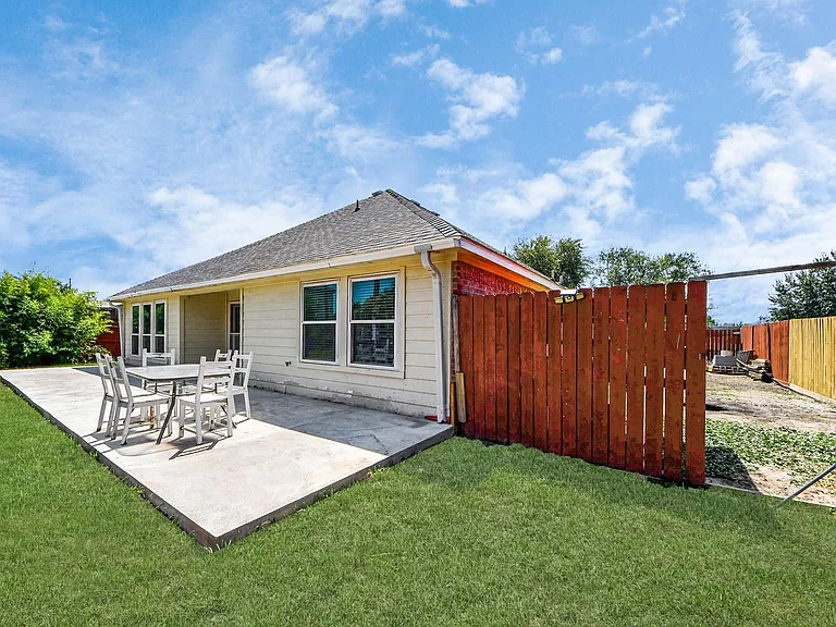 10850 White Oak Point Ct — Photo 47