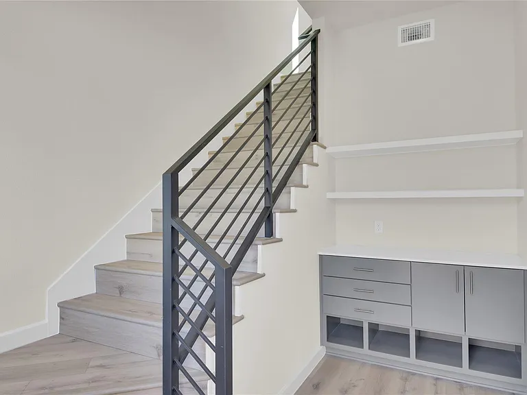 6802 Montana St #2 — Photo 3