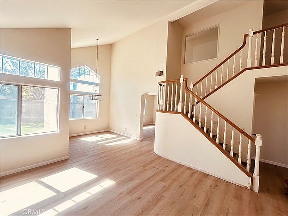 3rd image of 11135 Woodview Dr