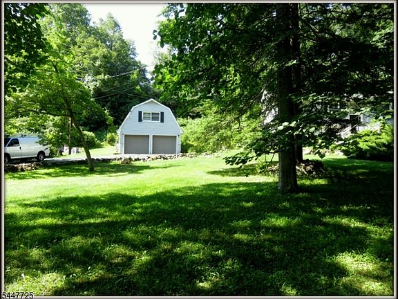 2nd image of 903 Dove Island Rd