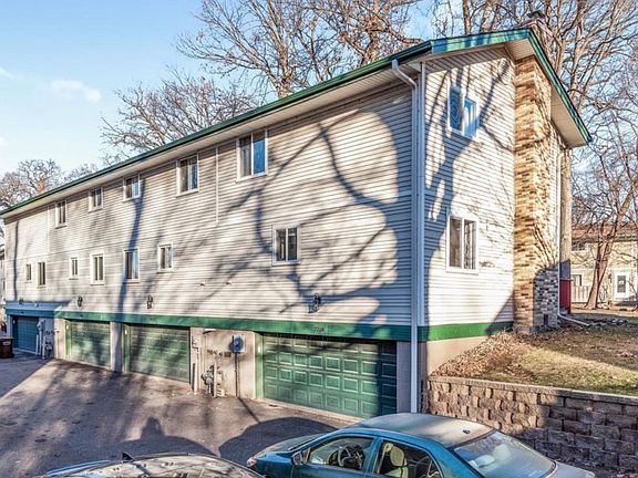 3rd image of 2718 Upland Ct N
