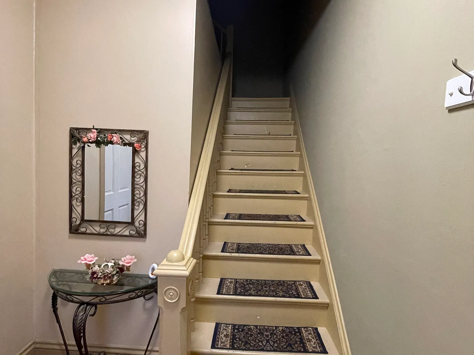 50 Chapin St — Photo 3
