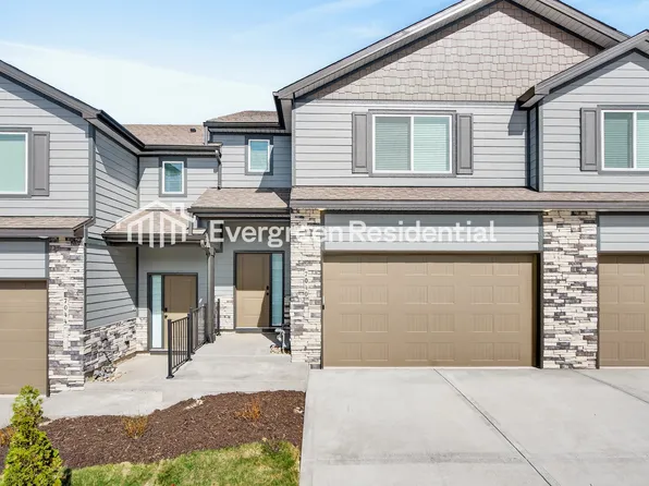 7040 NW 82nd St, Kansas City, MO