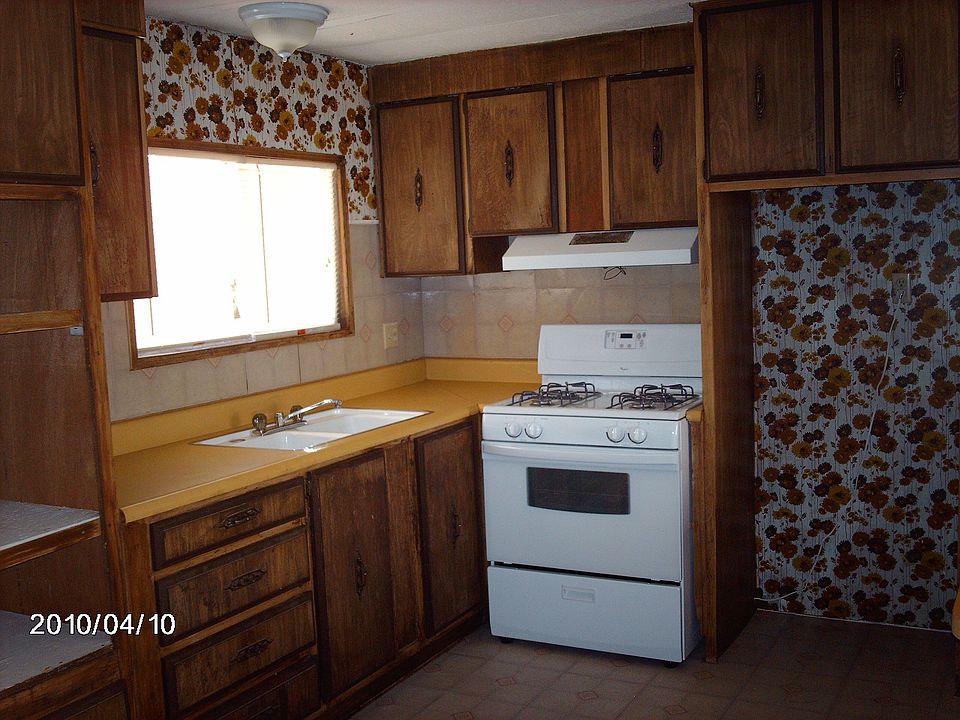 2nd image of 5511 Edmonds Way