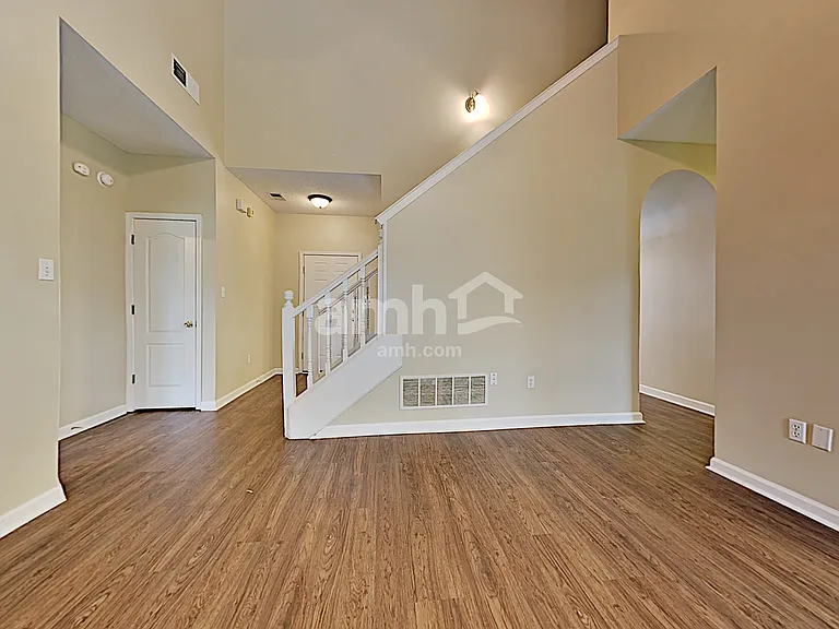 5633 Michaelson Dr — Photo 5