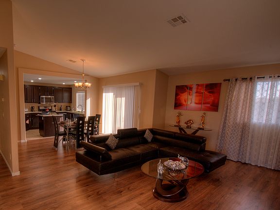 4th image of 2221 Hollow Oak Ave