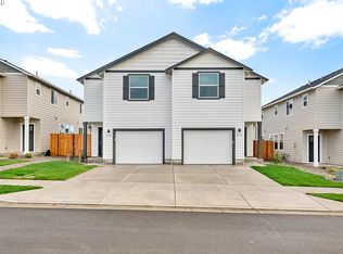 4377 Kalmia St, Springfield, OR 97478