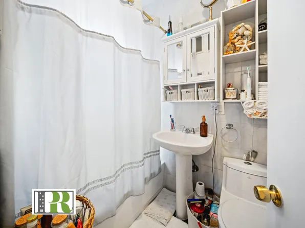 3921 Avenue R image 18 of 29