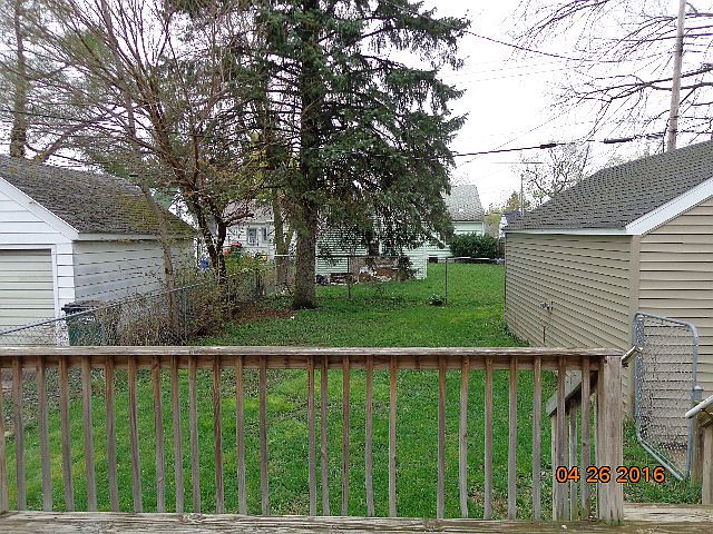 2nd image of 1112 Cleo St