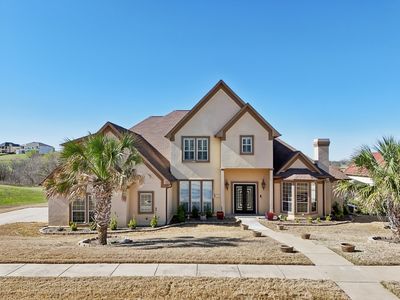 319 Golden Pond Dr, Cedar Hill, TX, 75104