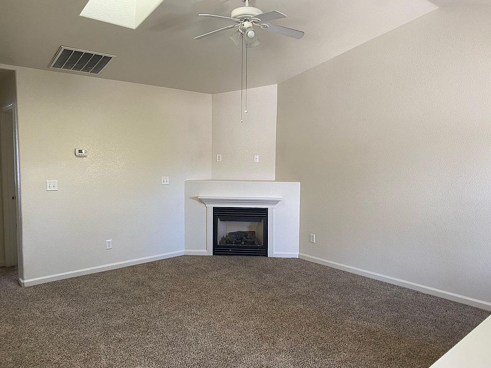 1st image of 4004 Lepire Dr Unit 140