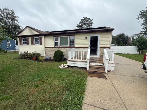 115 Woodpecker Rd