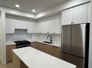 19911 76th Ave #502, Langley, BC V2Y 3V2