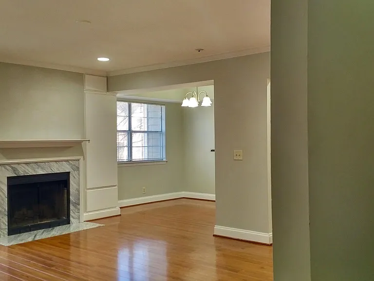 5705 Chapman Mill Dr #150 — Photo 15