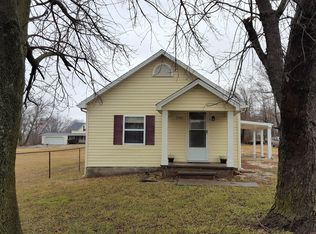 2147 Highway 32, Half Way, MO 65663